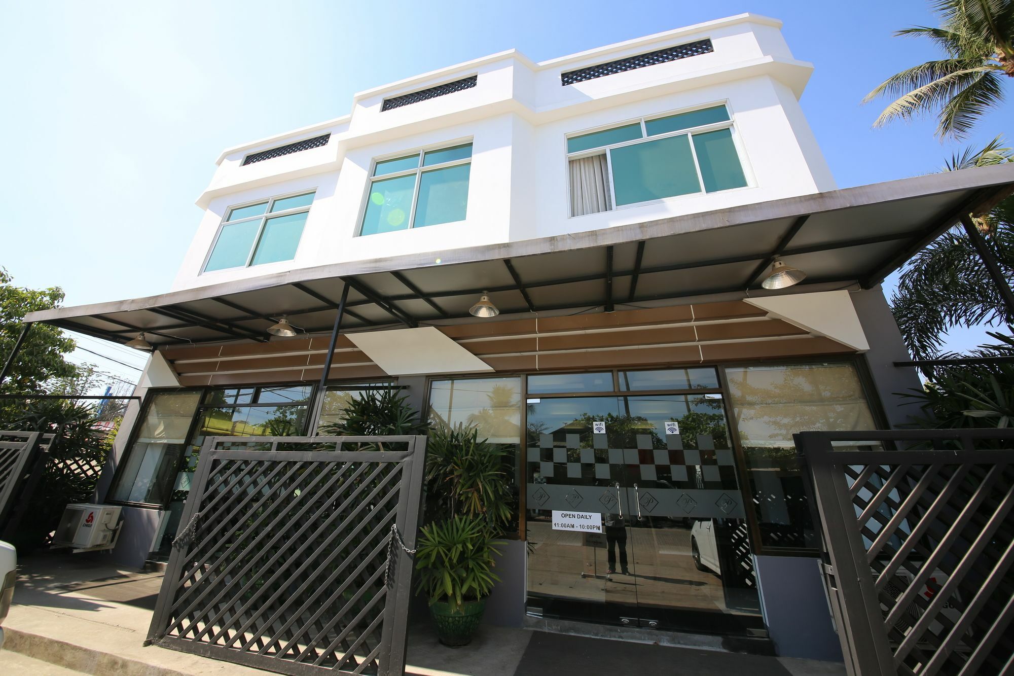 Hotel 72 Yangon Exterior foto